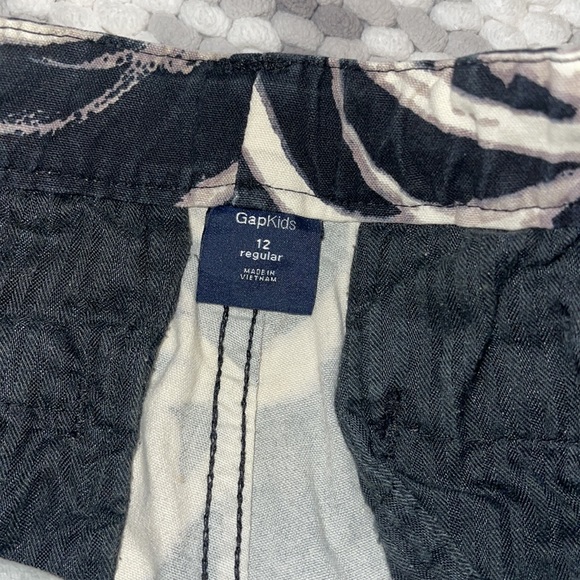GAP Shorts Black and Tan Size 12 With Adjustable Waist Band. Girls. So Cute!! - Picture 6 of 7